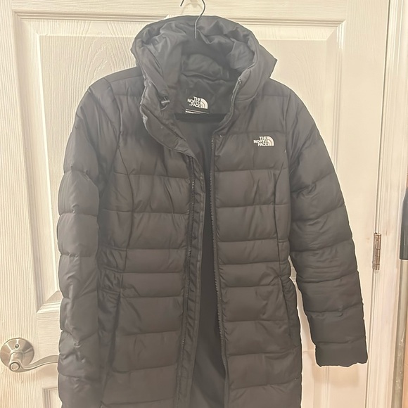 The North Face Jackets & Blazers - The North Face Women's Black Down-Style Quilted Puffer Coat